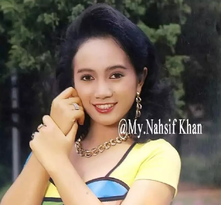 Mira Asmara jadi model jadul © Instagram