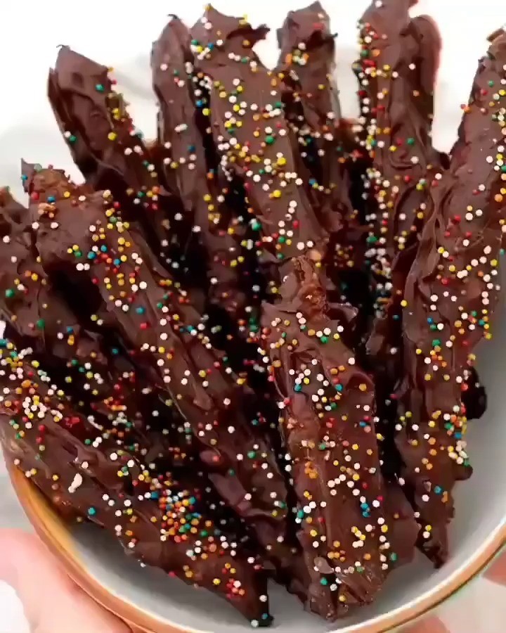 13 Resep camilan kulit pangsit goreng, enak, gurih, dan praktis