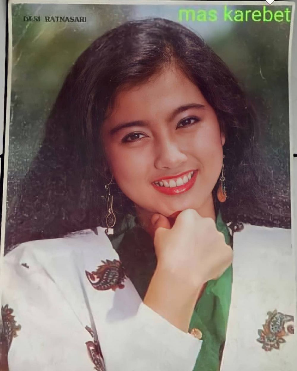 Desy pemain Olga dan Sepatu Roda berbagai sumber