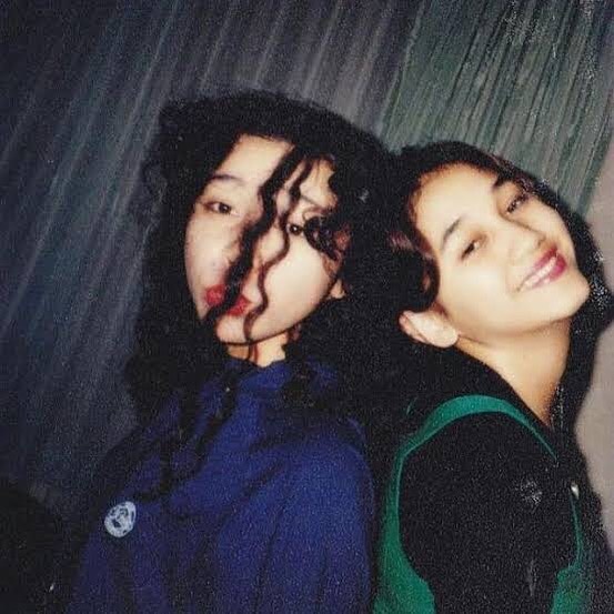  Persahabatan Nike Ardilla dan Melly Goeslaw © 2023 brilio.net