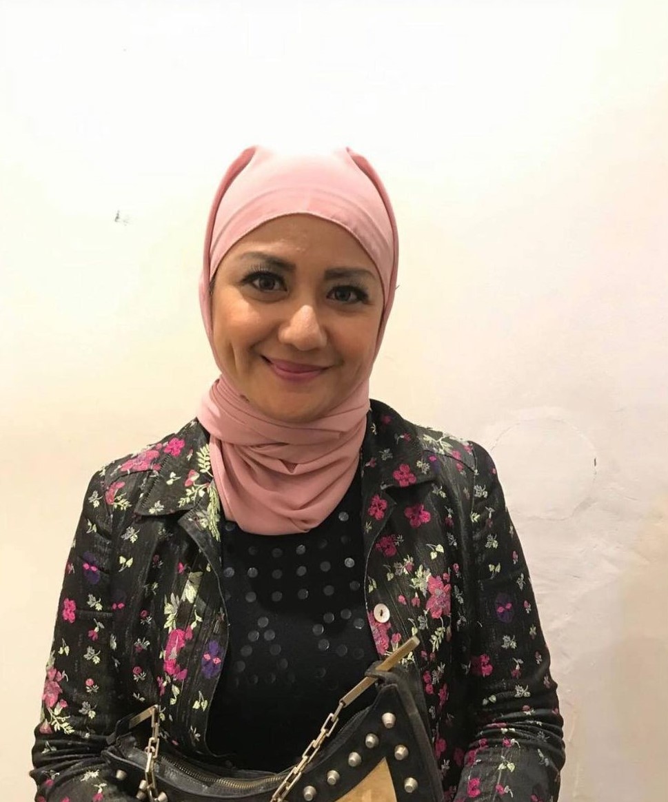 Santi Jin dan Jun berjilbab berbagai sumber