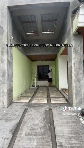 Transformasi rumah serba hijau jadi estetik dan mewah © 2023 brilio.net Transformasi rumah serba hijau jadi estetik dan mewah © 2023 brilio.net