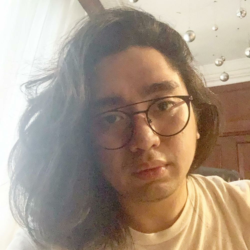 Pemeran Raditya Dika muda di film Marmut Merah Jambu © berbagai sumber