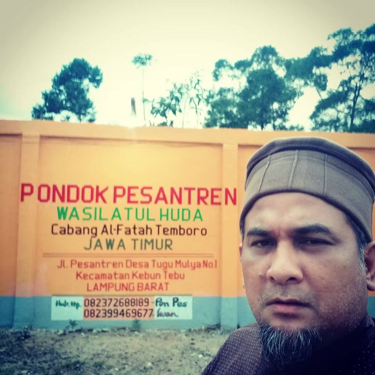 Tabah Penemuan dan Nike Ardilla © berbagai sumber Tabah Penemuan dan Nike Ardilla © berbagai sumber