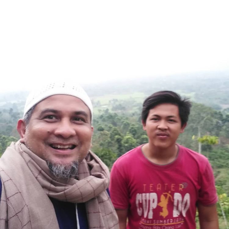 Tabah Penemuan dan Nike Ardilla © berbagai sumber Tabah Penemuan dan Nike Ardilla © berbagai sumber