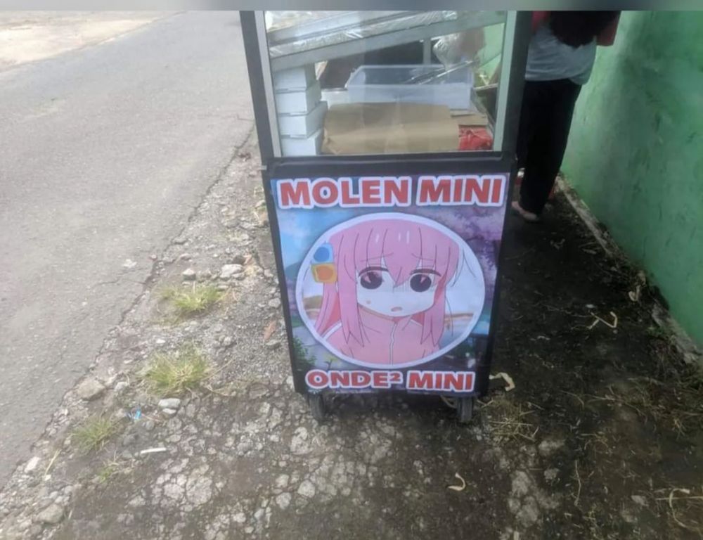 tulisan lucu spanduk promosi makanan ini bikin ketawa © berbagai sumber
