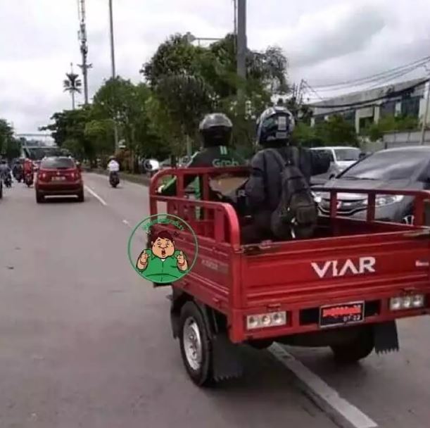 Momen kocak driver ojek online bawa kendaraan Berbagai sumber Momen kocak driver ojek online bawa kendaraan Berbagai sumber