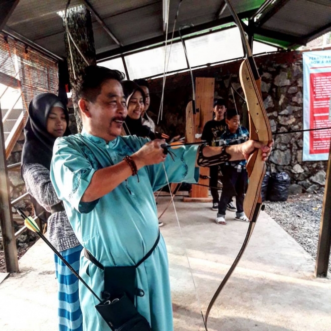 Pemeran Jambrong di Lorong Waktu © Instagram