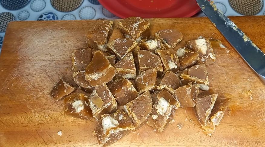 Tanpa bahan tambahan, ini cara menyimpan gula merah agar awet tak meleleh hingga 2 tahun