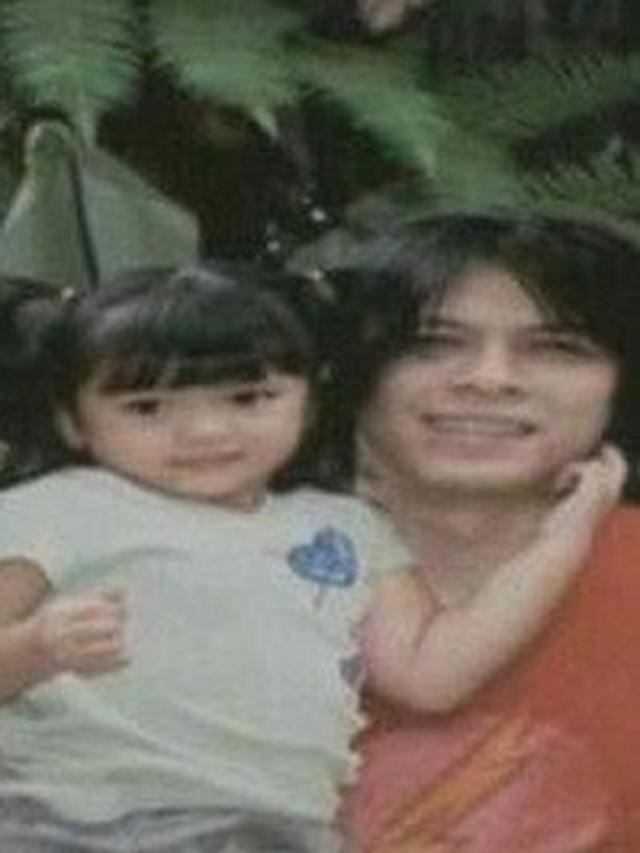 Momen Ariel momong Alleia Anata waktu kecil © 2023 brilio.net