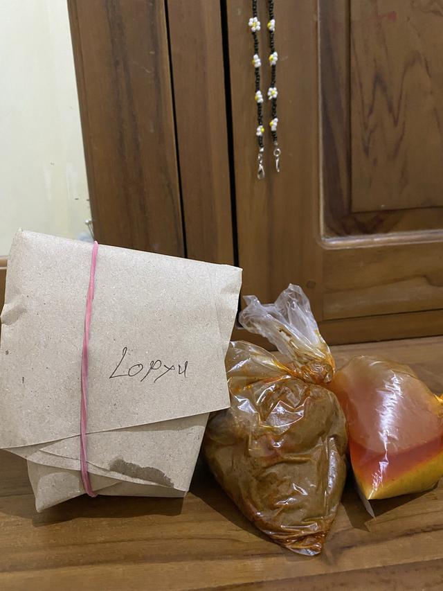 tulisan lucu di bungkusan kertas © berbagai sumber tulisan lucu di bungkusan kertas © berbagai sumber