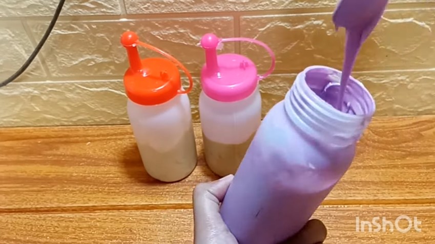 Tanpa dipanaskan dan dikeluarkan dari botol, ini trik simpel mencairkan glaze menggumpal
