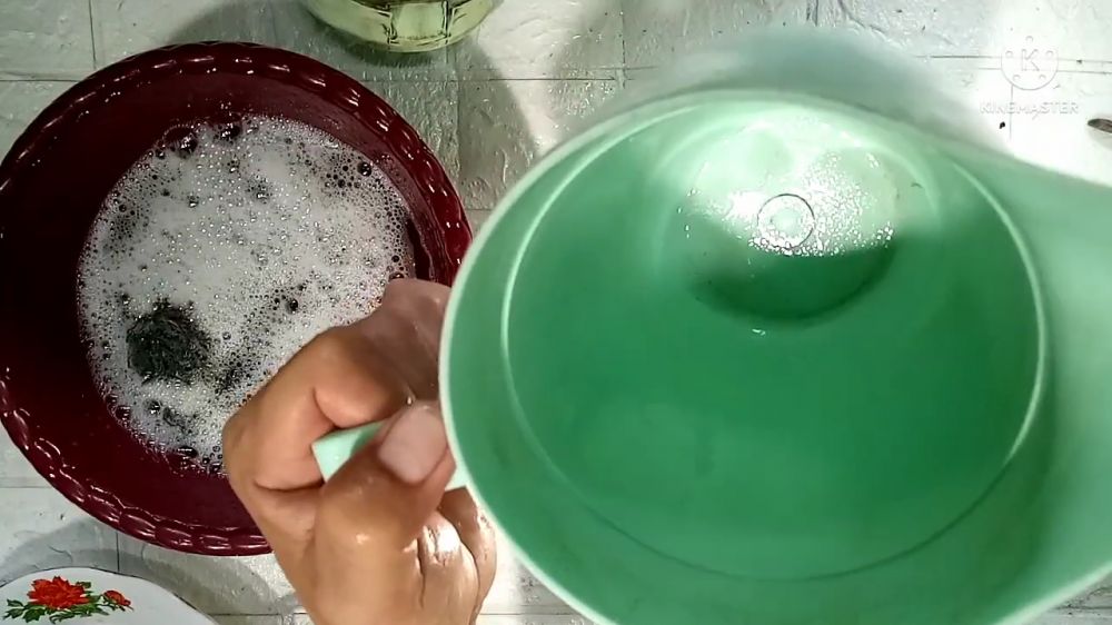 Modal Rp5.000, ini cara praktis hilangkan kerak di teko plastik pakai satu bahan
