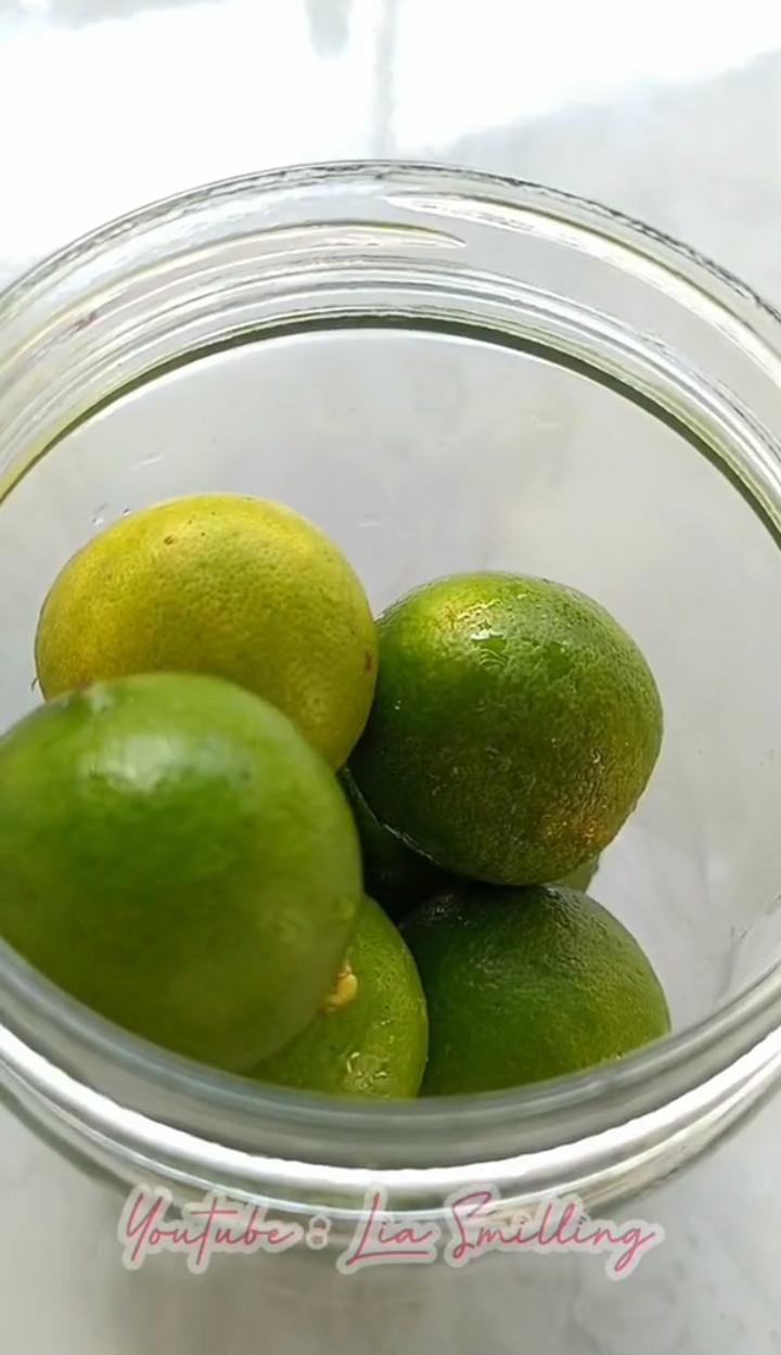 Cuma pakai satu bahan dapur, ini cara simpan jeruk nipis agar awet 1 bulan