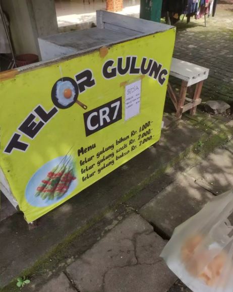 spanduk lucu pakai nama tokoh terkenal Berbagai sumber spanduk lucu pakai nama tokoh terkenal Berbagai sumber