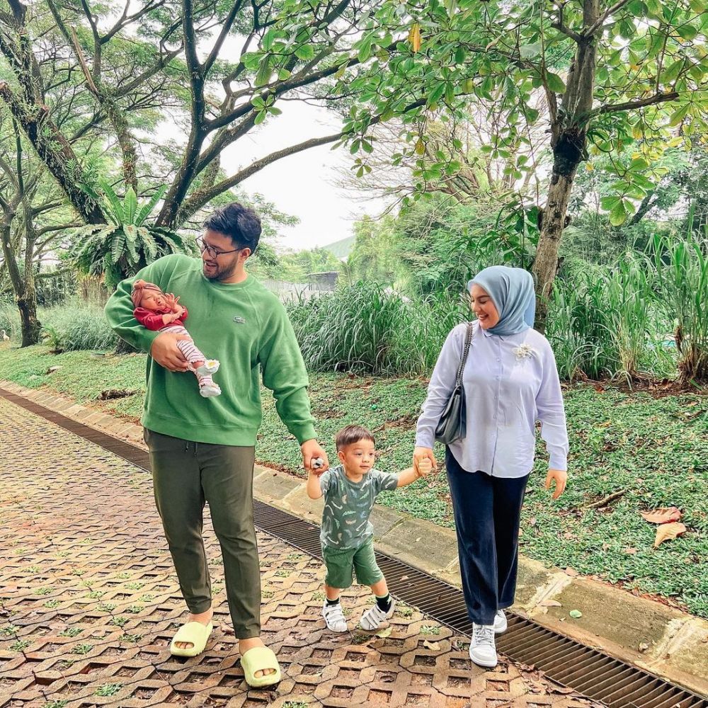 potret Ammar Zoni dan keluarga berbagai sumber