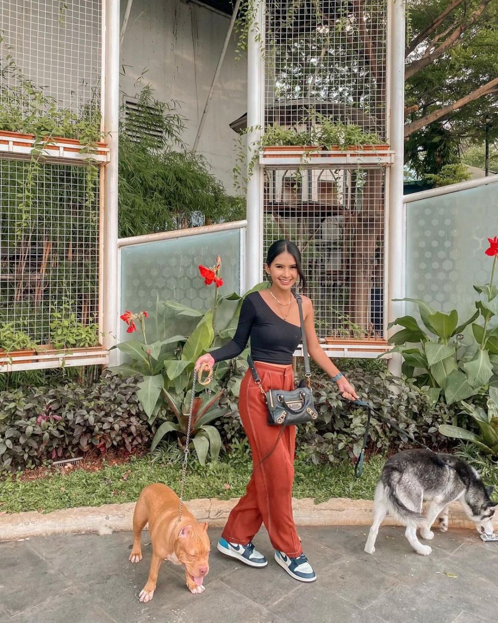 pemeran Imas di sinetron preman pensiun © berbagai sumber pemeran Imas di sinetron preman pensiun © berbagai sumber