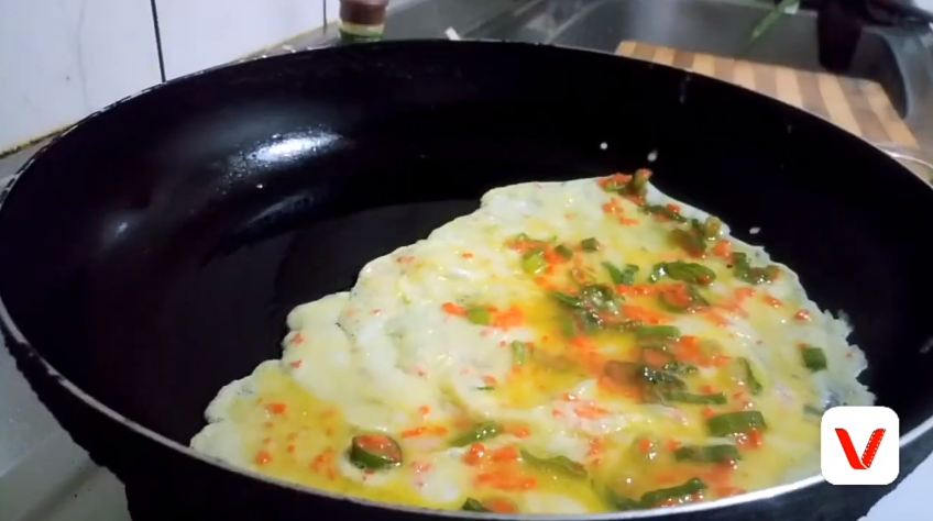 Tanpa wajan khusus, ini 7 cara bikin telur dadar gulung tamagoyaki yang bentuknya rapi dan antigagal