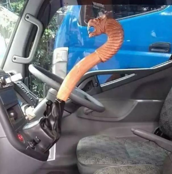 potret lucu orang dalam bus Berbagai sumber