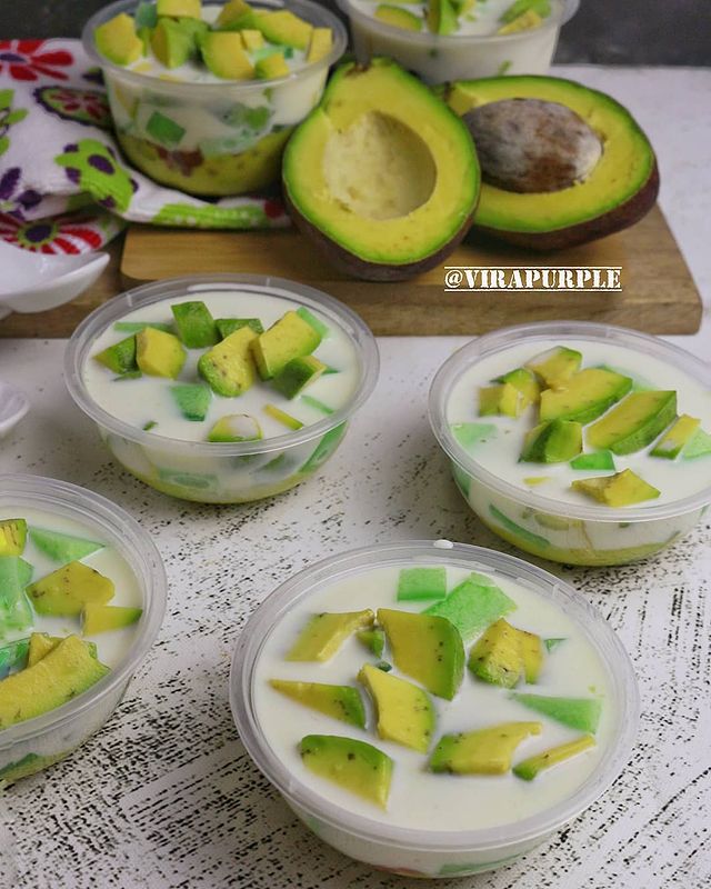 13 Resep olahan alpukat jadi dessert, lezat dan praktis