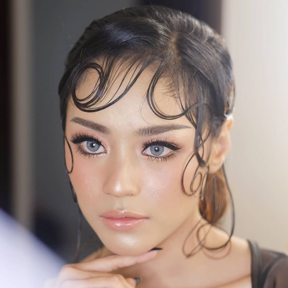 pesona Shinta anak buah Saep di preman pensiun © berbagai sumber