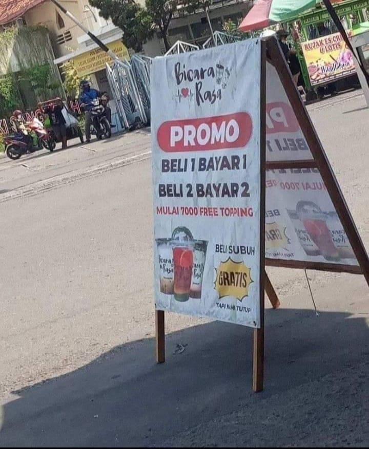 tulisan lucu promo dagangan © berbagai sumber