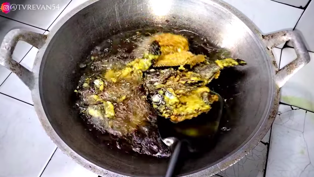 Trik bikin ikan mujair goreng ala rumah makan Padang yang garing dan menggugah selera
