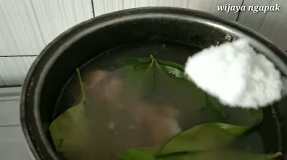 Tanpa presto, begini trik merebus daging kambing agar empuk dalam 10 menit