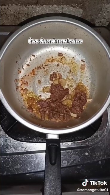 Tanpa direbus dan dimarinasi, ini trik agar daging sapi cepat empuk untuk menu MPASI