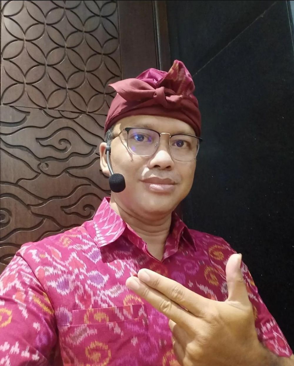 seleb jadi PNS berbagai sumber