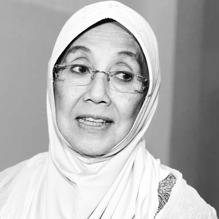 perjalanan karier Nani Wijaya berbagai sumber