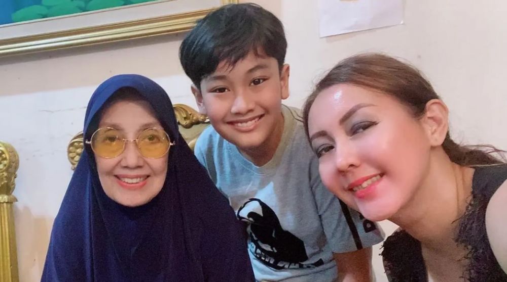 kenangan Nani Wijaya dengan Cahya kamila © Instagram