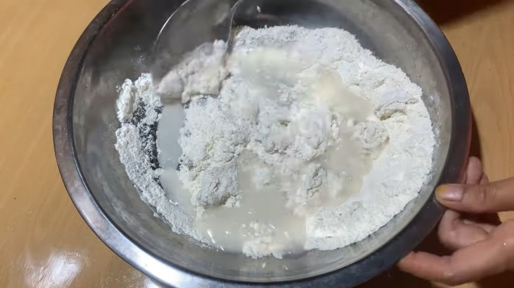 Trik membuat adonan pelapis tahu isi, makin renyah tahan lama dan tak menyerap banyak minyak