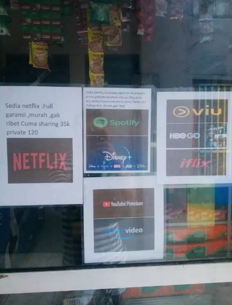 Penampakan isi gerobak pedagang kaki lima Berbagai sumber