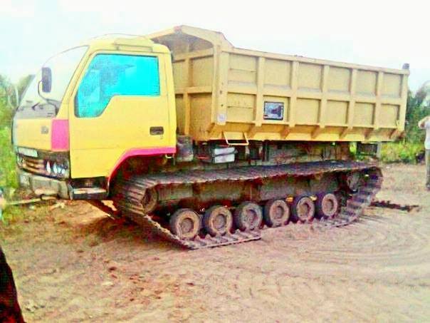 Potret modifikasi truk ini nyeleneh © berbagai sumber Potret modifikasi truk ini nyeleneh © berbagai sumber