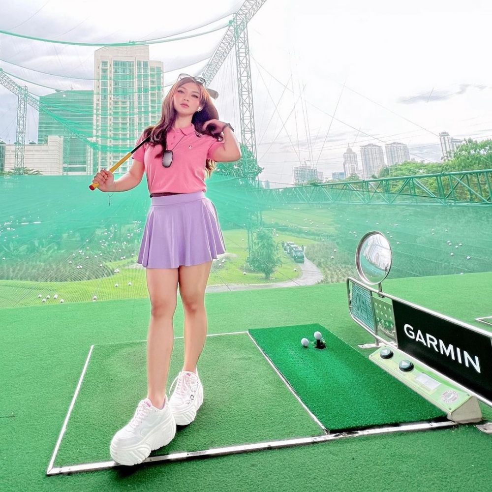 potret terbaru madona istri ubed di preman pensiun © berbagai sumber potret terbaru madona istri ubed di preman pensiun © berbagai sumber