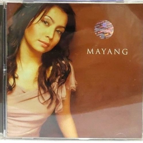 potret sahabat nike ardilla di cover kaset © berbagai sumber potret sahabat nike ardilla di cover kaset © berbagai sumber