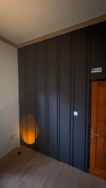 Pria makeover kamar sendiri ukuran 3x3 © TikTok