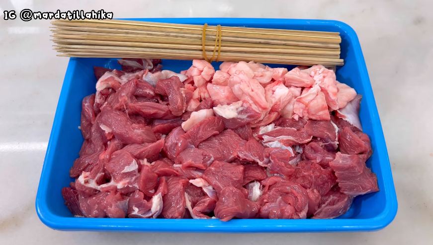 Tanpa daun pepaya dan buah nanas, ini cara jitu mengempukkan daging kambing cuma pakai 1 bahan dapur