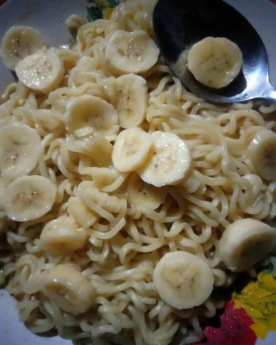 makan buah campur makanan nyeleneh © berbagai sumber