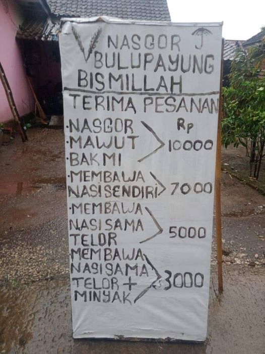 spanduk lucu warung nasi © berbagai sumber