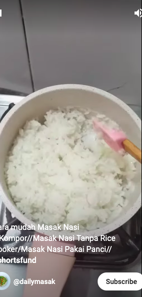 Hemat gas, ini cara masak nasi di kompor agar hasilnya pulen dan matang merata