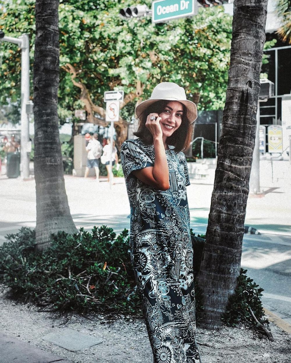 model iklan minuman jus ternyata istri konglomerat berbagai sumber