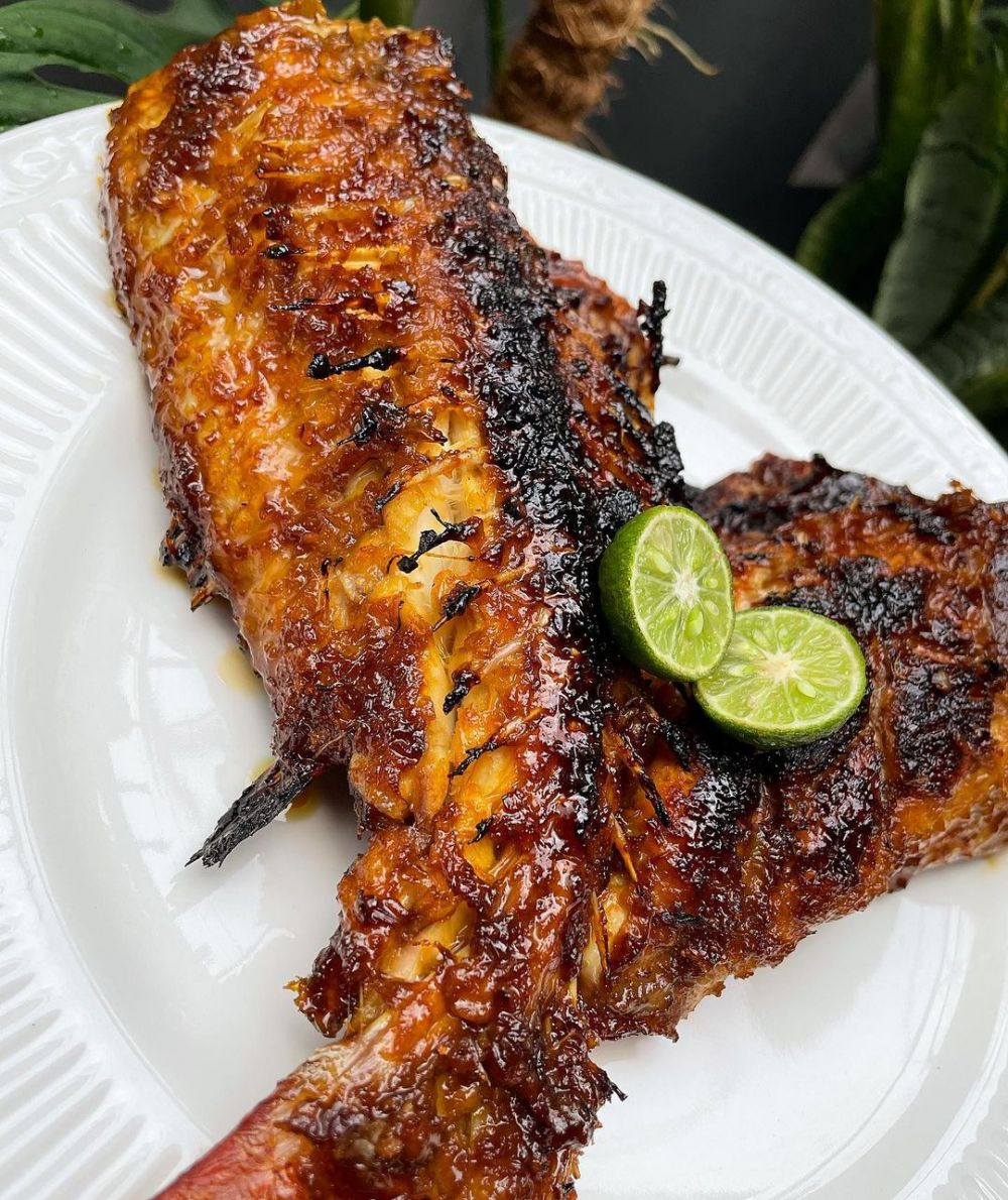 13 Resep ikan kakap bakar, sedap dan bumbu meresap sempurna