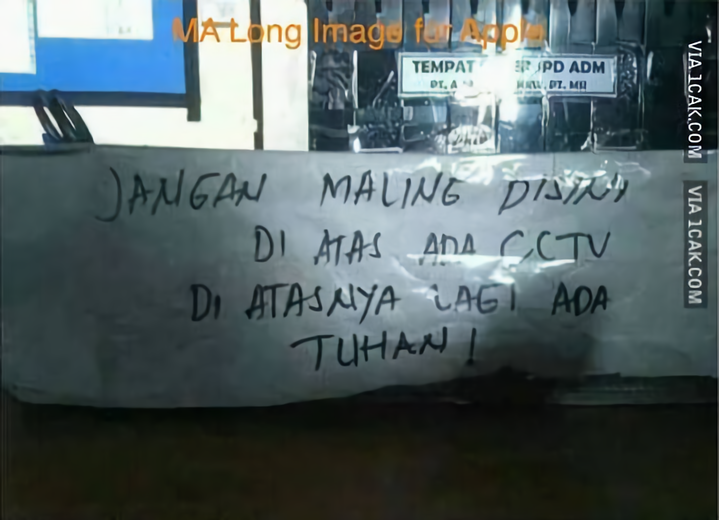 peringatan lucu antimaling ini bikin mental pencuri auto ciut, absurd banget nih © berbagai sumber