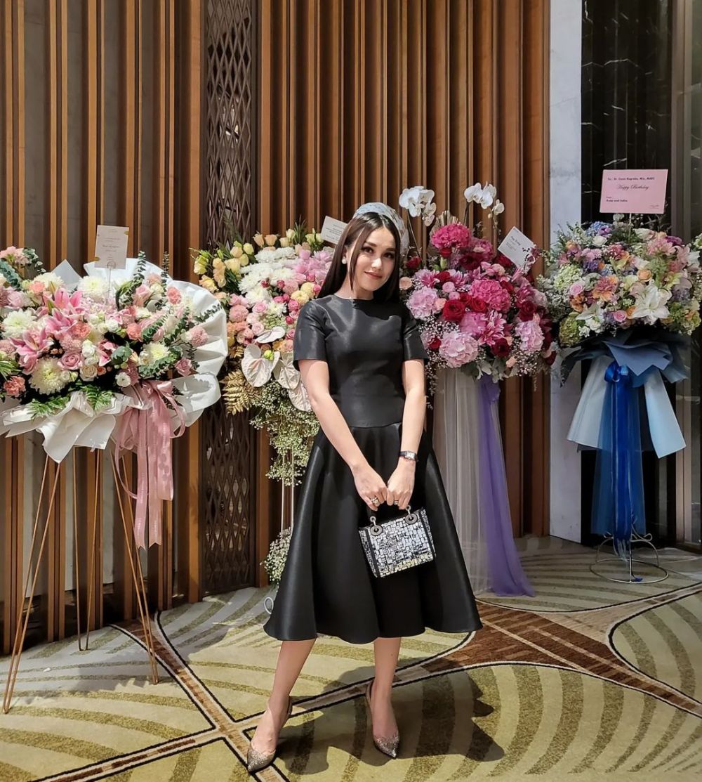 gaya ayu ting ting hadiri ultah © instagram