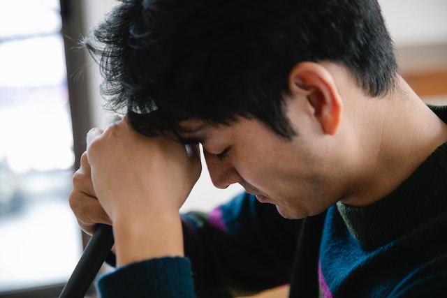 Arti mimpi di gigit ular di kaki penuh makna mendalam © 2023 brilio.net Arti mimpi di gigit ular di kaki penuh makna mendalam © 2023 brilio.net