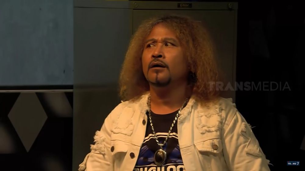 Mat Drajat Komar Preman Pensiun © berbagai sumber