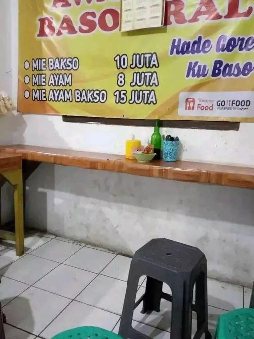 Tulisan nyeleneh di daftar harga makanan Berbagai sumber Tulisan nyeleneh di daftar harga makanan Berbagai sumber