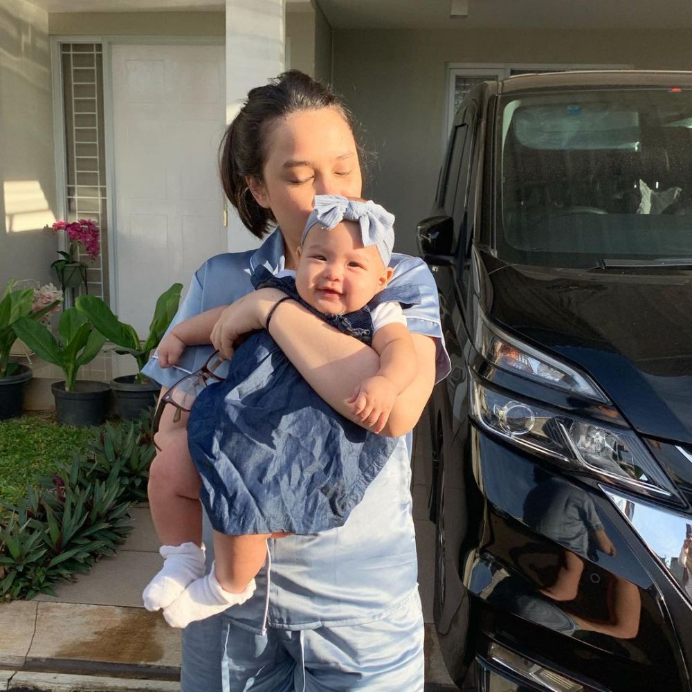 istri Ujang di Preman Pensiun © Instagram